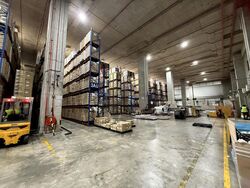 Jalan Buroh (D22), Warehouse #578701271